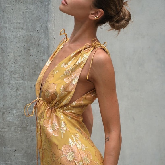 RUMORED PARADISE MIDI DRESS - Picture 3 of 4